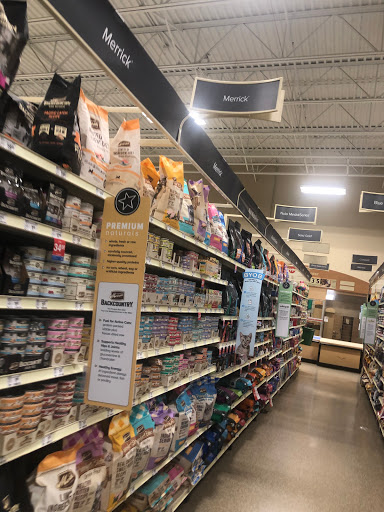 Pet Supply Store «PetSmart», reviews and photos, 3995 Welsh Rd, Willow Grove, PA 19090, USA