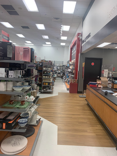 Department Store «T.J. Maxx», reviews and photos, 4932 S Kedzie Ave, Chicago, IL 60632, USA
