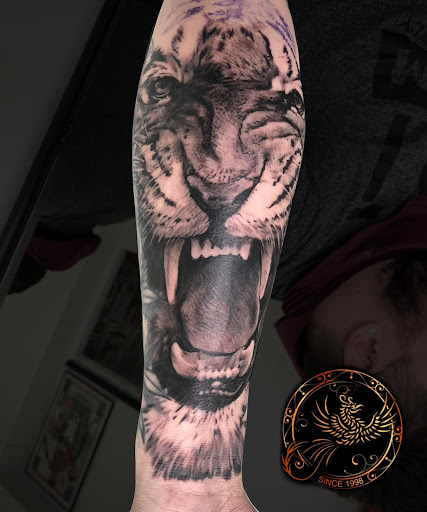 Explore twin peaks tattoo ideas, creative tattoo ideas in South Gate, available at Modern Ink Tattoo & Piercing Studio