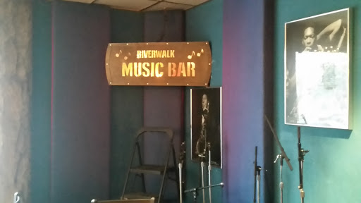 Cafe «Riverwalk Cafe and Music Bar», reviews and photos, 35 Railroad Square, Nashua, NH 03064, USA