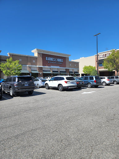 Book Store «Barnes & Noble Booksellers Crabtree Mall», reviews and photos, 4325 Glenwood Ave, Raleigh, NC 27612, USA