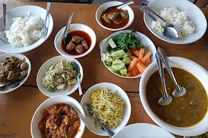 Daw Pyone Myanmar Restaurant image