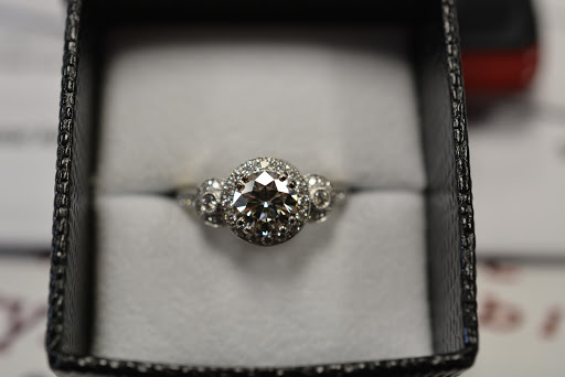 Jewelry Store «Timothy Allen Jewelers», reviews and photos, 8925 Mentor Ave, Mentor, OH 44060, USA