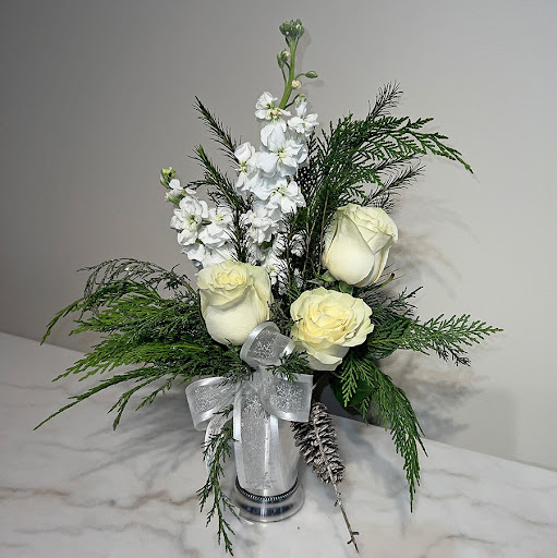 Florist «Tara Florist Twelve Oaks», reviews and photos, 2309 Lakeshore Dr, St Joseph, MI 49085, USA