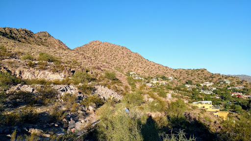 Cholla Trailhead Camelback Mountain