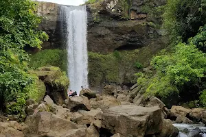 Gavhande Waterfall image