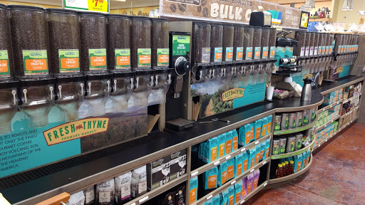 Grocery Store «Fresh Thyme Farmers Market- 82nd», reviews and photos, 4225 E 82nd St, Indianapolis, IN 46250, USA