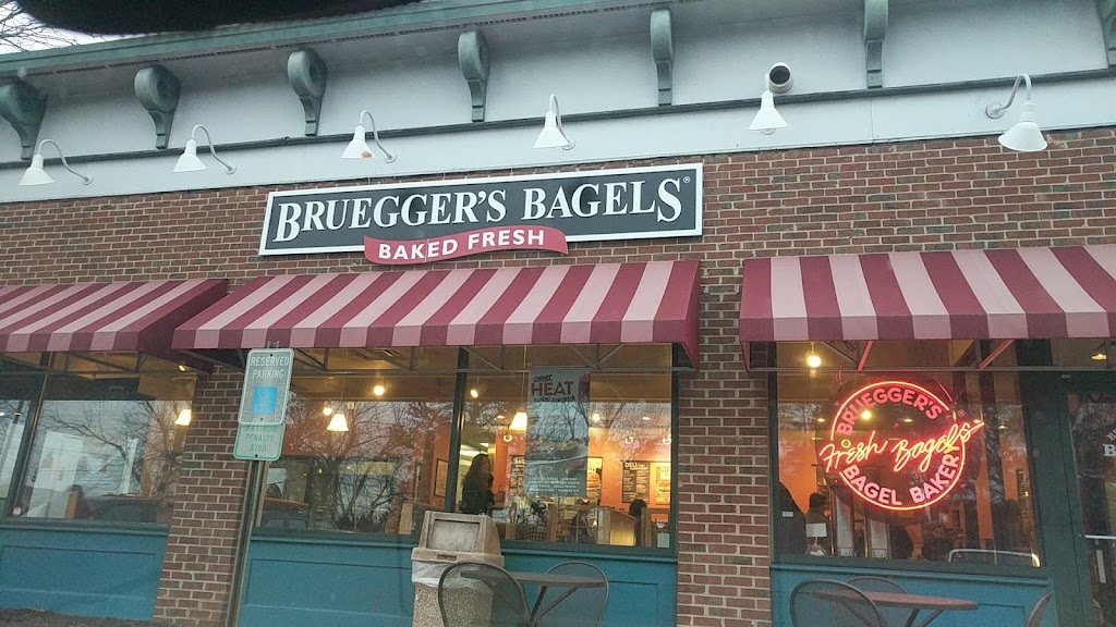 Bruegger's Bagels 27615