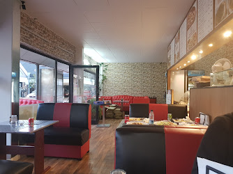Roz Café & Restaurant