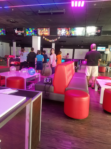 Bowling Alley «Strike 10 Bowling & Sports Lounge», reviews and photos, 801 Silks Run #1505, Hallandale Beach, FL 33009, USA