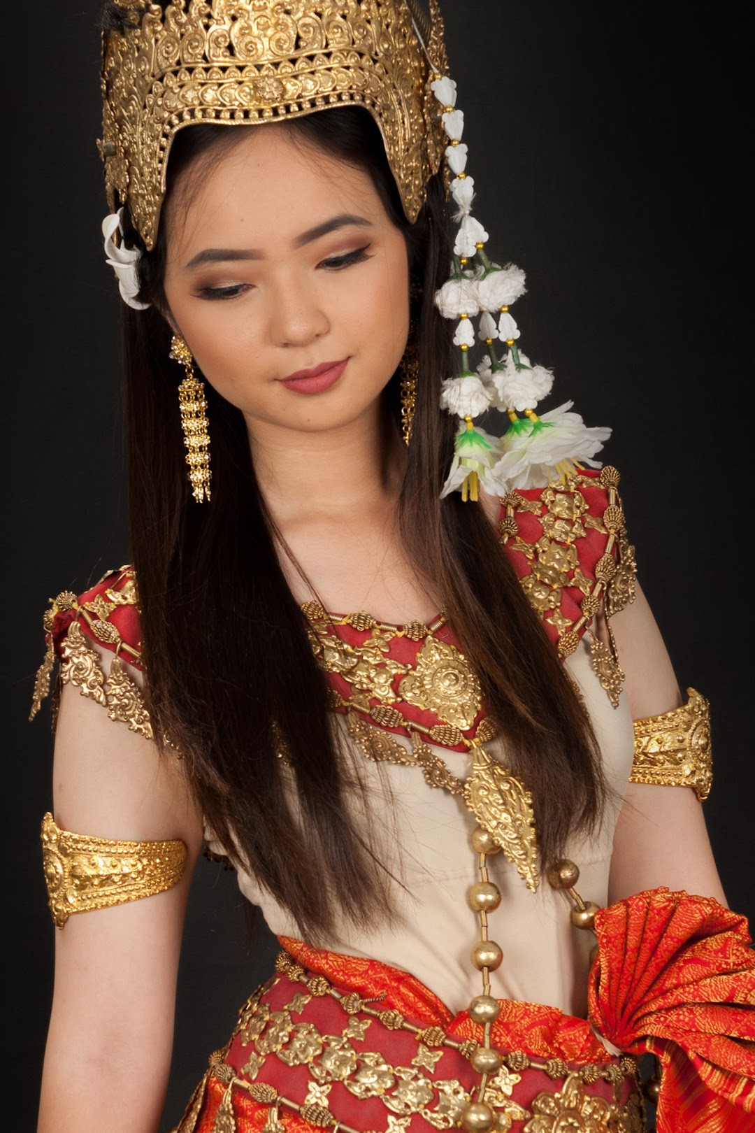 Apsara Khmer Bridal Shop and Photo