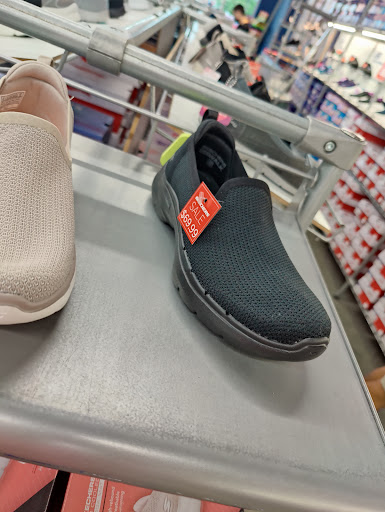 Shoe Store «SKECHERS Factory Outlet», reviews and photos, 5443 S Redwood Rd, Taylorsville, UT 84123, USA