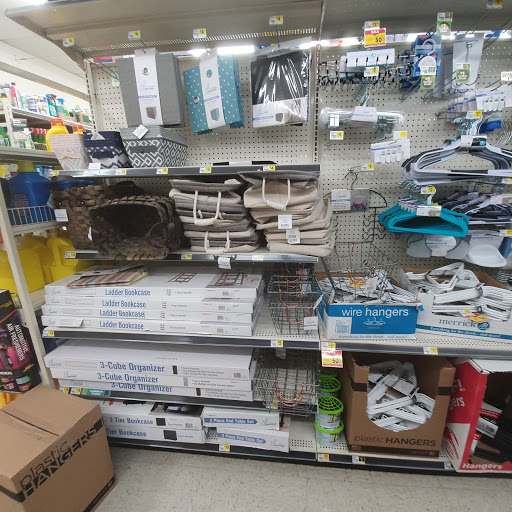 Discount Store «Dollar General», reviews and photos, 859 Nazareth Pike, Nazareth, PA 18064, USA