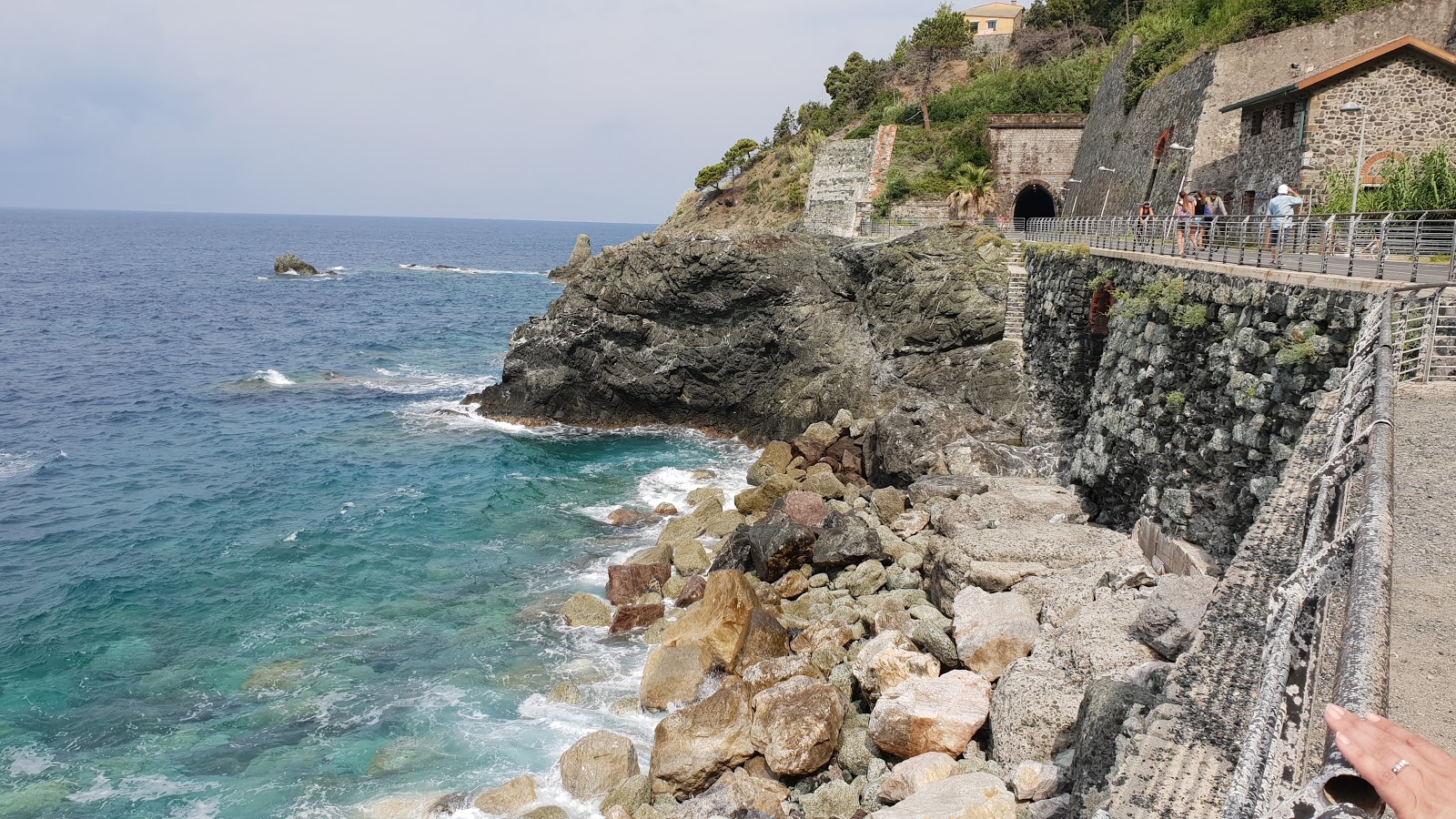 Foto di Spiaggia Rosadimare area servizi
