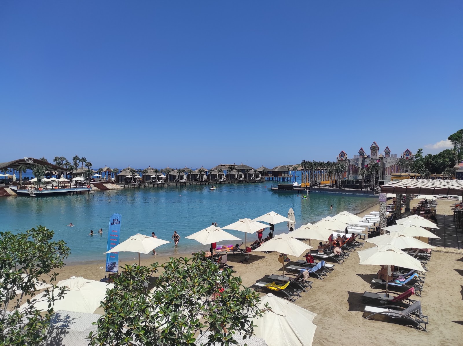 Cratos Beach'in fotoğrafı çok temiz temizlik seviyesi ile