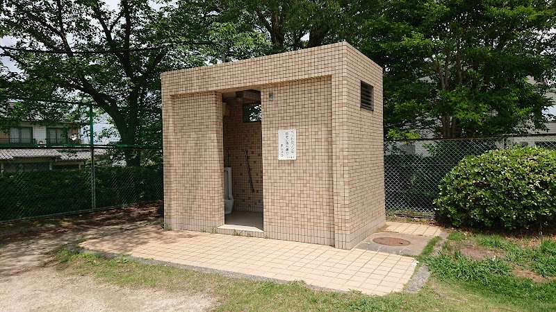 平池公園公衆トイレ