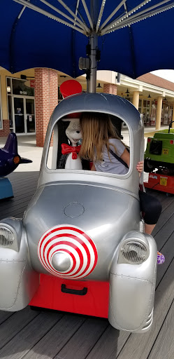 Clothing Store «Under Armour Factory House», reviews and photos, 4633 Factory Stores Blvd c140, Myrtle Beach, SC 29579, USA