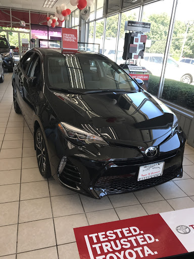 Toyota Dealer «Toyota of Greenwich», reviews and photos, 75 E Putnam Ave, Cos Cob, CT 06807, USA