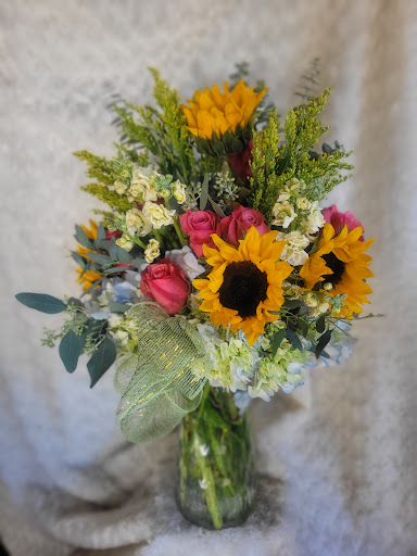 Florist «Event Connoisseur Flowers & Gifts», reviews and photos, 39 New London Turnpike #116, Glastonbury, CT 06033, USA