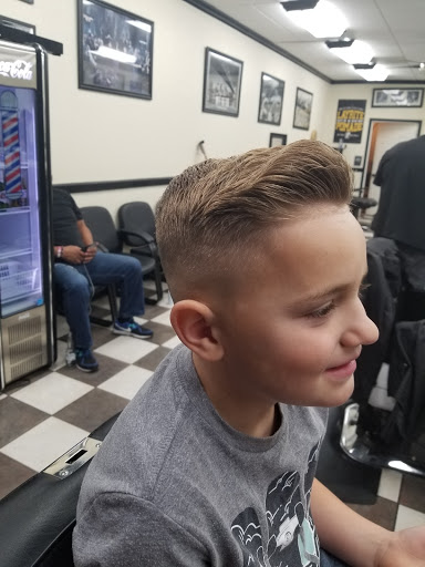 Barber Shop «VIP Barber Shop», reviews and photos, 2824 E Indian School Rd #13, Phoenix, AZ 85016, USA