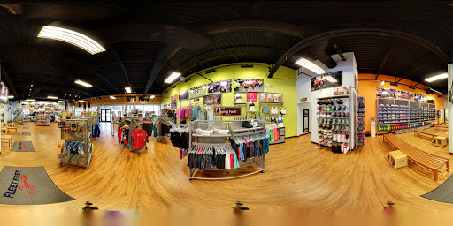 Sporting Goods Store «Fleet Feet Sports Columbus», reviews and photos, 1270 E Powell Rd, Lewis Center, OH 43035, USA