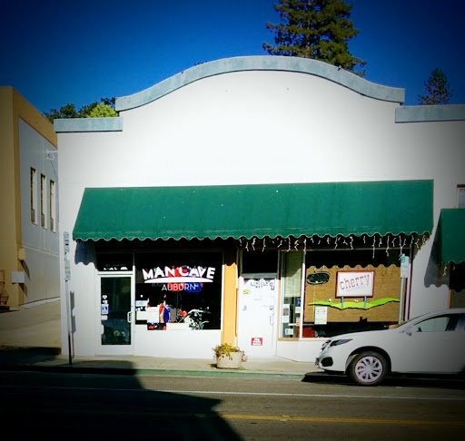 Man Cave Auburn, 923 Lincoln Way, Auburn, CA 95603, USA, 
