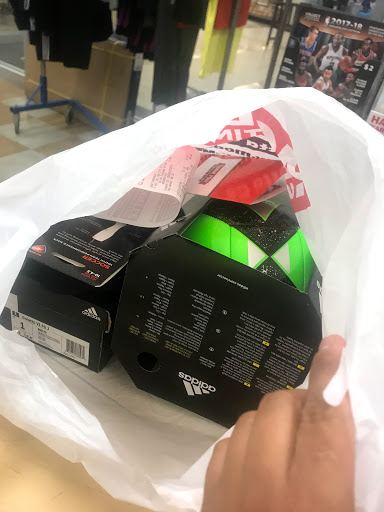 Shopping Mall «Monmouth Mall», reviews and photos, 180 New Jersey 35, Eatontown, NJ 07724, USA