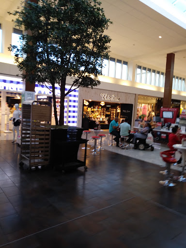 Shopping Mall «Cherry Hill Mall», reviews and photos, 2000 NJ-38, Cherry Hill, NJ 08002, USA