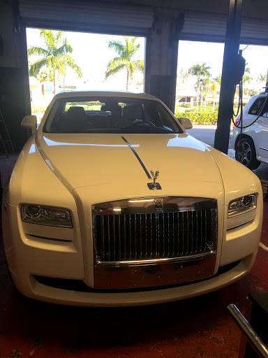 Auto Repair Shop «Rick Johnson Auto & Tire», reviews and photos, 996 Central Ave, Naples, FL 34102, USA