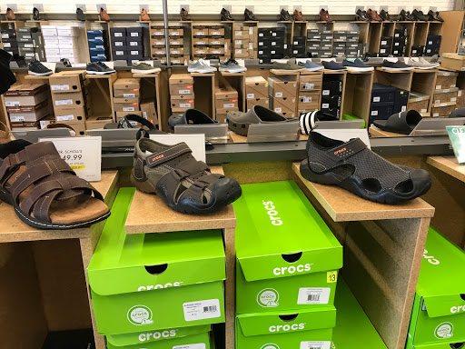 Shoe Store «DSW Designer Shoe Warehouse», reviews and photos, 1650 Airport Blvd #350, Pensacola, FL 32504, USA