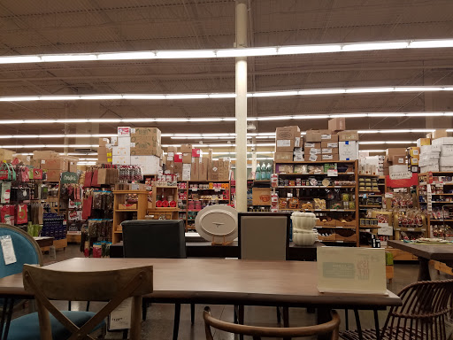 Furniture Store «Cost Plus World Market», reviews and photos, 1800 W Rio Salado Pkwy #150, Tempe, AZ 85281, USA