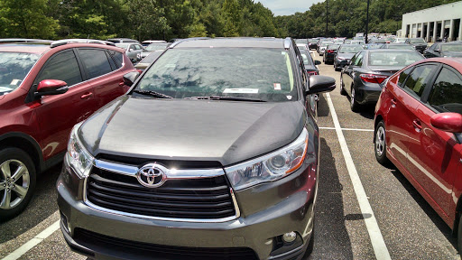 Toyota Dealer «Springhill Toyota», reviews and photos, 3062 Government Blvd, Mobile, AL 36606, USA