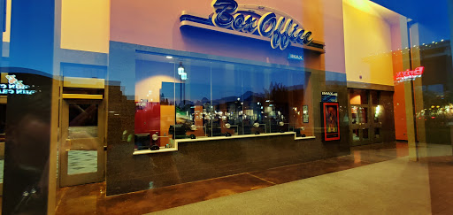 Movie Theater «Regal Cinemas Streets of Indian Lake 16 & IMAX», reviews and photos, 300 Indian Lake Blvd, Hendersonville, TN 37075, USA