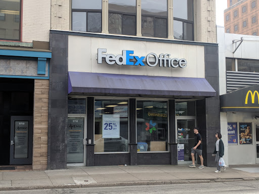 Print Shop «FedEx Office Print & Ship Center», reviews and photos, 3710 Forbes Ave, Pittsburgh, PA 15213, USA