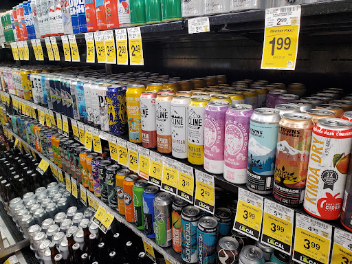 Grocery Store «Safeway», reviews and photos, 138 W Ellendale Ave, Dallas, OR 97338, USA