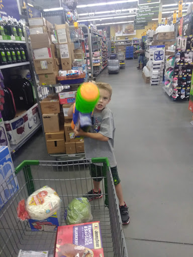 Supermarket «Walmart Neighborhood Market», reviews and photos, 412 W Bert Kouns Industrial Loop, Shreveport, LA 71106, USA