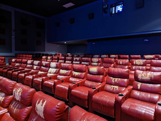 Movie Theater «AMC Starplex Southington 12», reviews and photos, 1821 Meriden-Waterbury Turnpike, Southington, CT 06489, USA