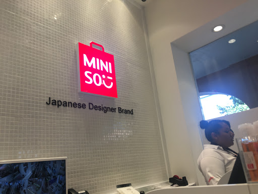 Miniso Toluca Portales