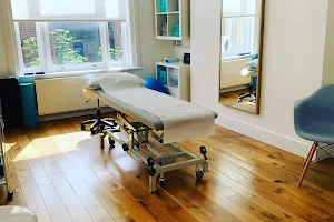 Physio On Battersea: Physiotherapy, Acupuncture & Pilates image