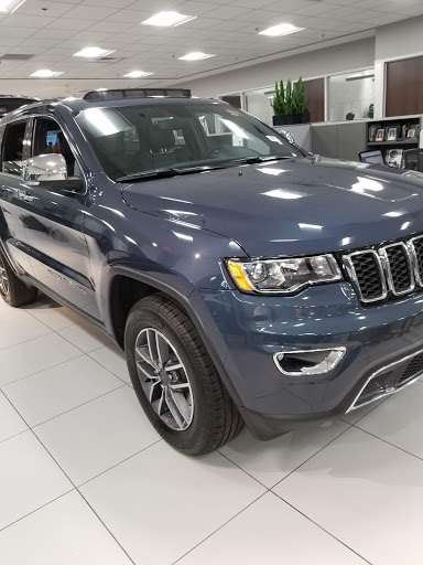 Car Dealer «Southfield Chrysler Dodge Jeep Ram», reviews and photos, 28100 Telegraph Rd, Southfield, MI 48034, USA