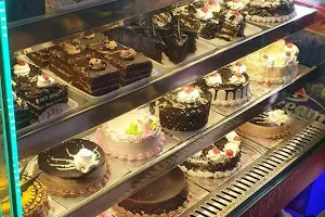 Gokul's Live Bakery in kurseong image