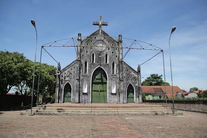 Nhà thờ giáo xứ Hoàng Nguyên