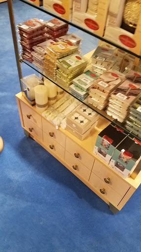 Department Store «Von Maur», reviews and photos, 1530 Polaris Pkwy, Columbus, OH 43240, USA