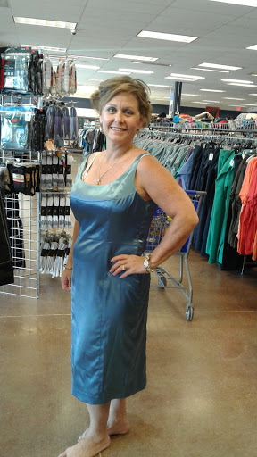 Thrift Store «Goodwill Industries Of Fort Worth- Mansfield», reviews and photos, 960 N Walnut Creek Dr, Mansfield, TX 76063, USA