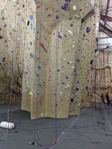 Rock Climbing Gym «Planet Granite», reviews and photos, 100 El Camino Real, Belmont, CA 94002, USA