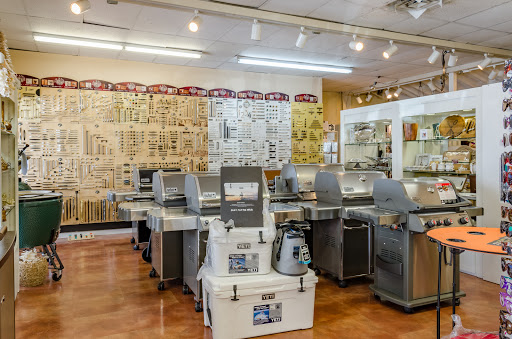 Paint Store «Miami Home Centers, Benjamin Moore Paint Center, South Miami», reviews and photos, 7325 SW 57th Ave, South Miami, FL 33143, USA