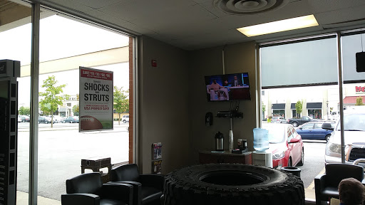 Tire Shop «Firestone Complete Auto Care», reviews and photos, 2823 S Glenstone Ave, Springfield, MO 65804, USA