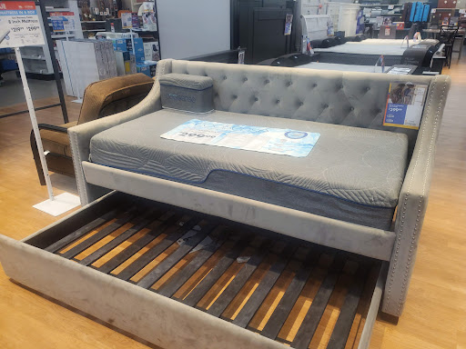 Discount Store «Big Lots», reviews and photos, 1041 S Riverside Dr, Clarksville, TN 37040, USA