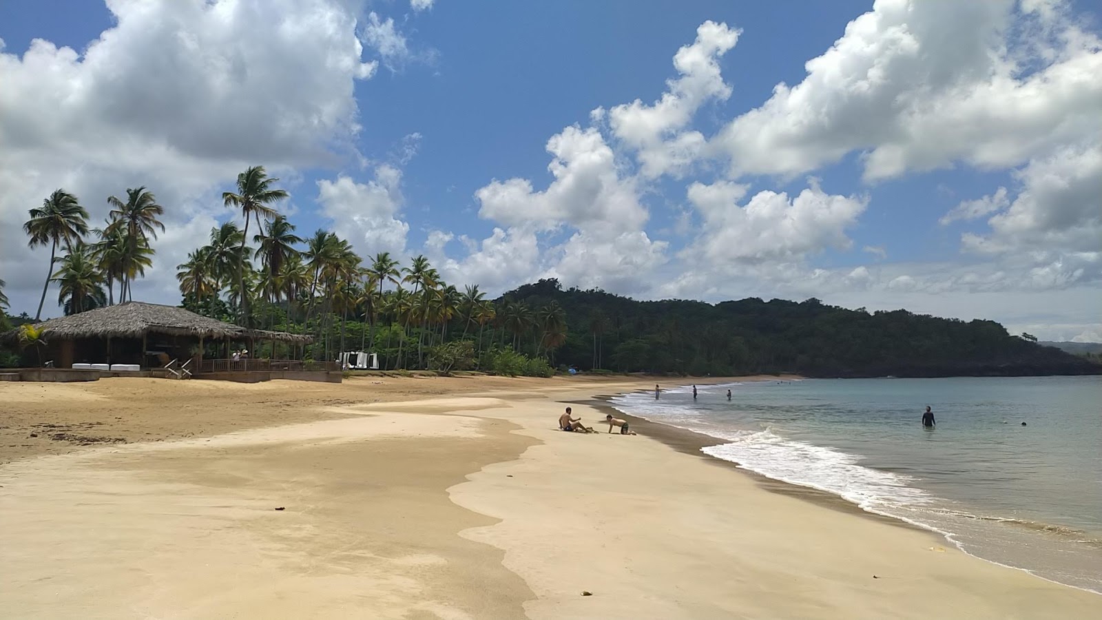 Fotografie cu Playa Moron - locul popular printre cunoscătorii de relaxare