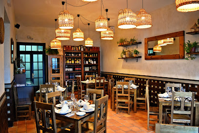Restaurante Las Bellotas - Avenida de los Trabajadores, s/n, 21290 Jabugo, Huelva, Spain